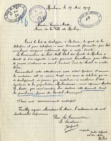 <b><i>Lettre du secrétaire du Football Club des Sports au maire Eugène Motte afin d’obtenir l’autorisation pour les adhérents de s’entraîner à la nage dans le canal.</b></i><br/>Lettre manuscrite (Archives municipales de Roubaix)